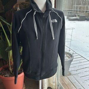 The north face women’s zip up hoodie size medium